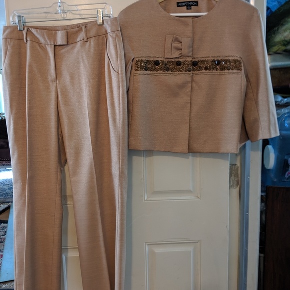 ALBERT NIPON GOLD BEADED PANTS SUIT - Picture 3 of 7